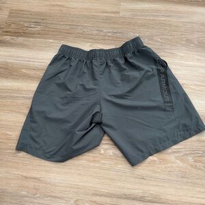 Under Armour Size XXL Woven Graphic Shorts